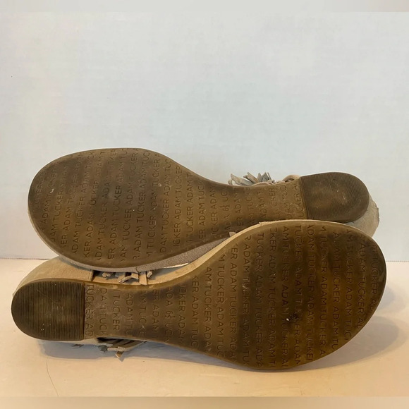 Adam Tucker By Me Too Tan Leather Fringe Boho Sandals Size 6 1/2 M - Picture 6 of 7